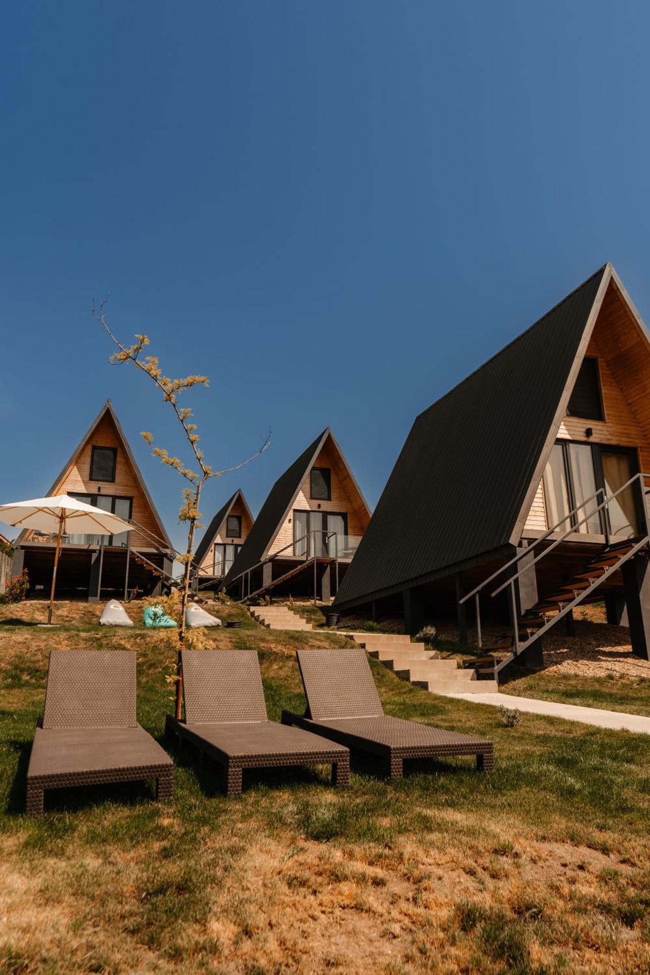 Cavo Village- Cabins Rental Baile 1 Mai Rontau Exterior foto