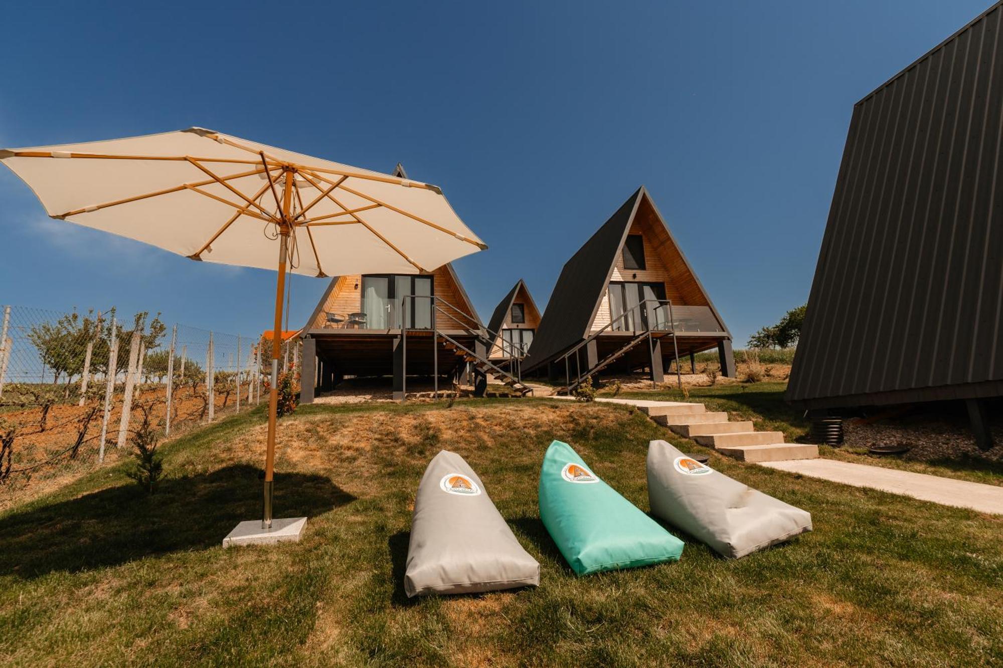 Cavo Village- Cabins Rental Baile 1 Mai Rontau Exterior foto